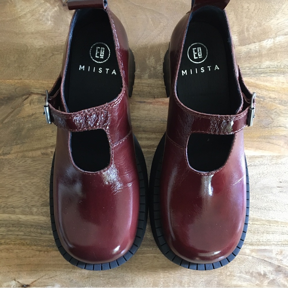 Mista Brigit brown patent platforms Mary Janes 40